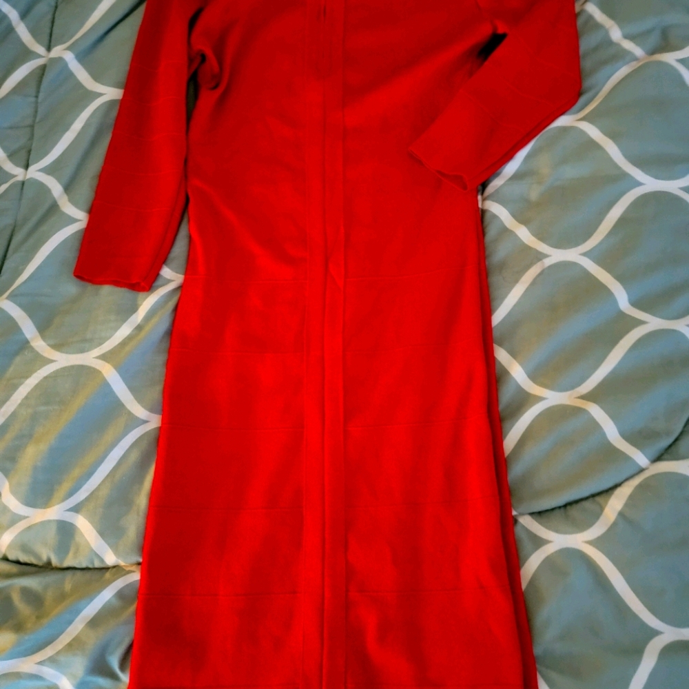 BNWT Kim Kardashian Red 3/4 Sleeve Dress-Small